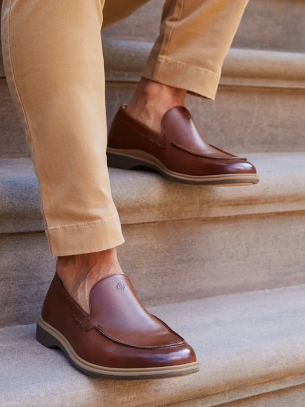 Amberjack The Loafer Men’s Dress Shoe In Chestnut Sz 11M